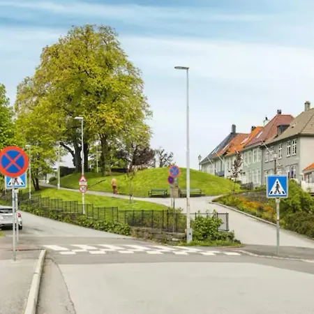 & Charming In Leilighet Bergen